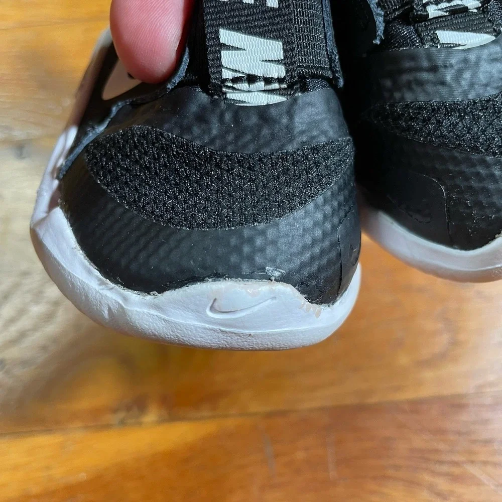 Nike‎ Flex Runner Shoes Size 2C Black Preschool Slip On AT4665-001 Toddler LN